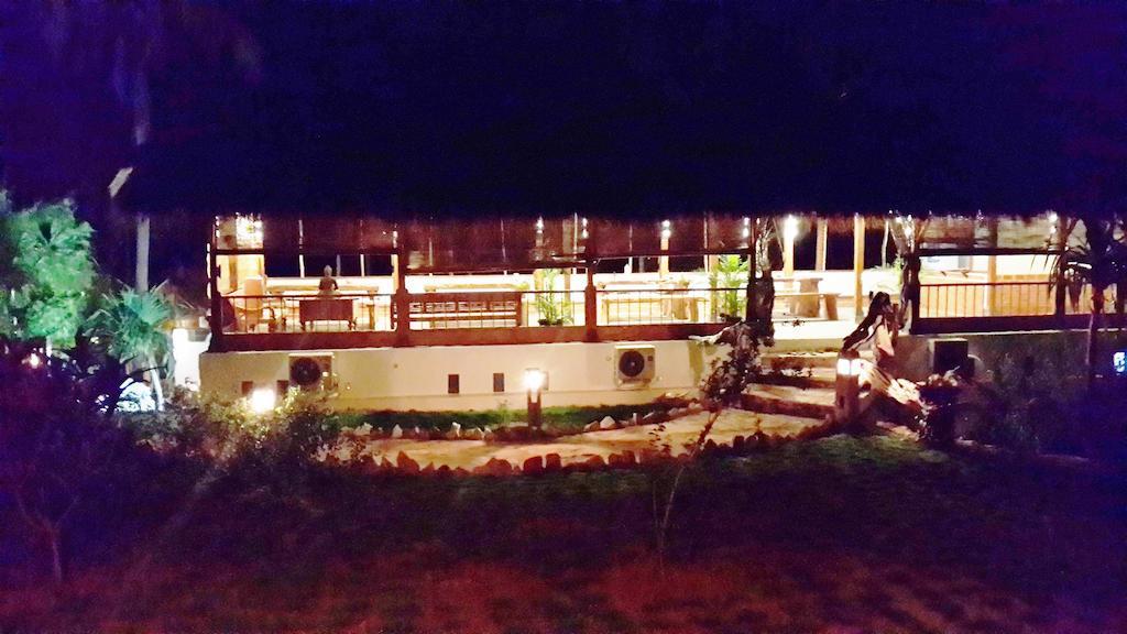 Ary'S Lagoon Bungalow & Hotel Karimunjawa Exteriér fotografie