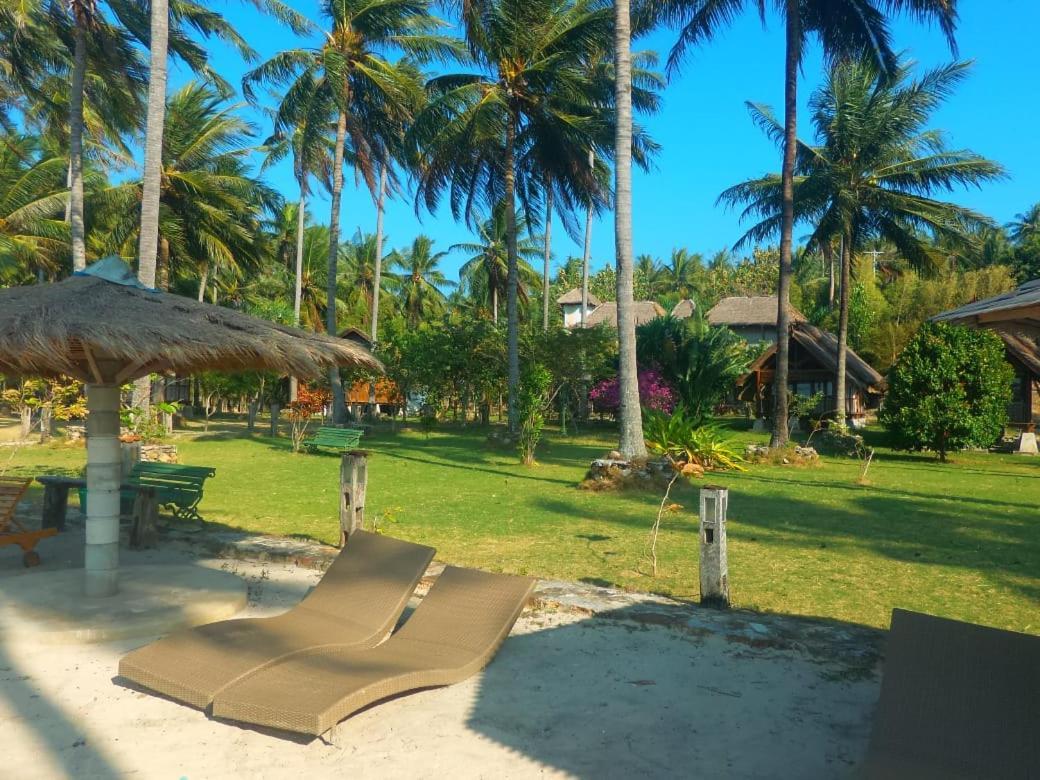 Ary'S Lagoon Bungalow & Hotel Karimunjawa Exteriér fotografie